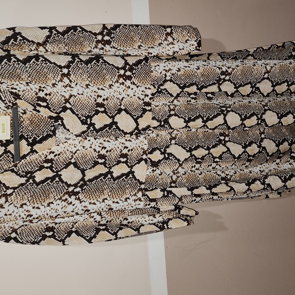 Reptile Patterned Pet Blanket - image 1